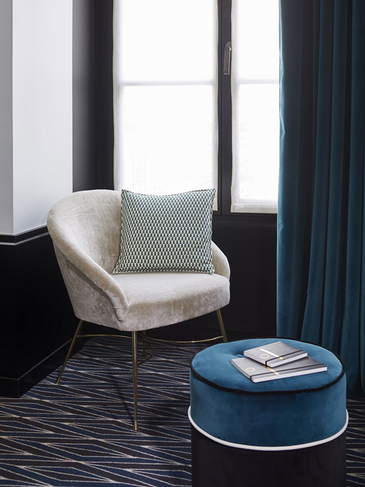 In/Out: Le Roch Hotel Paris