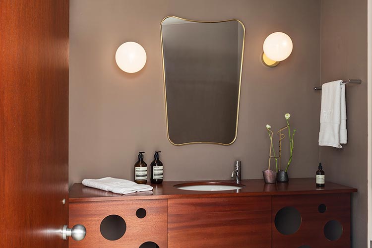 In/Out: Casa Perfect LA