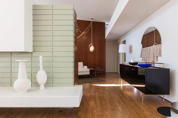 In/Out: Casa Perfect LA