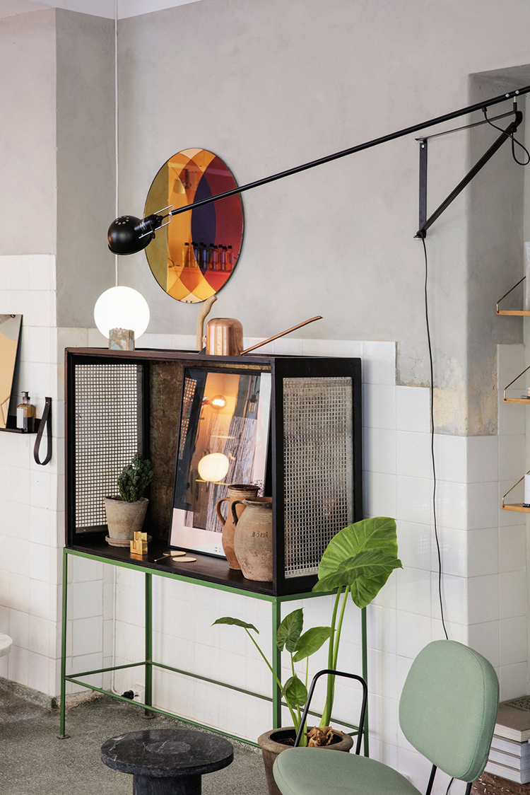 In/Out: Opposites Attract in Oslo