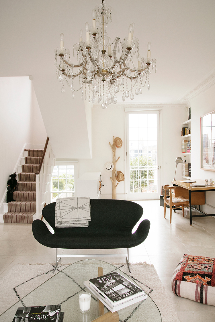 In/Out: Fanny Moizant