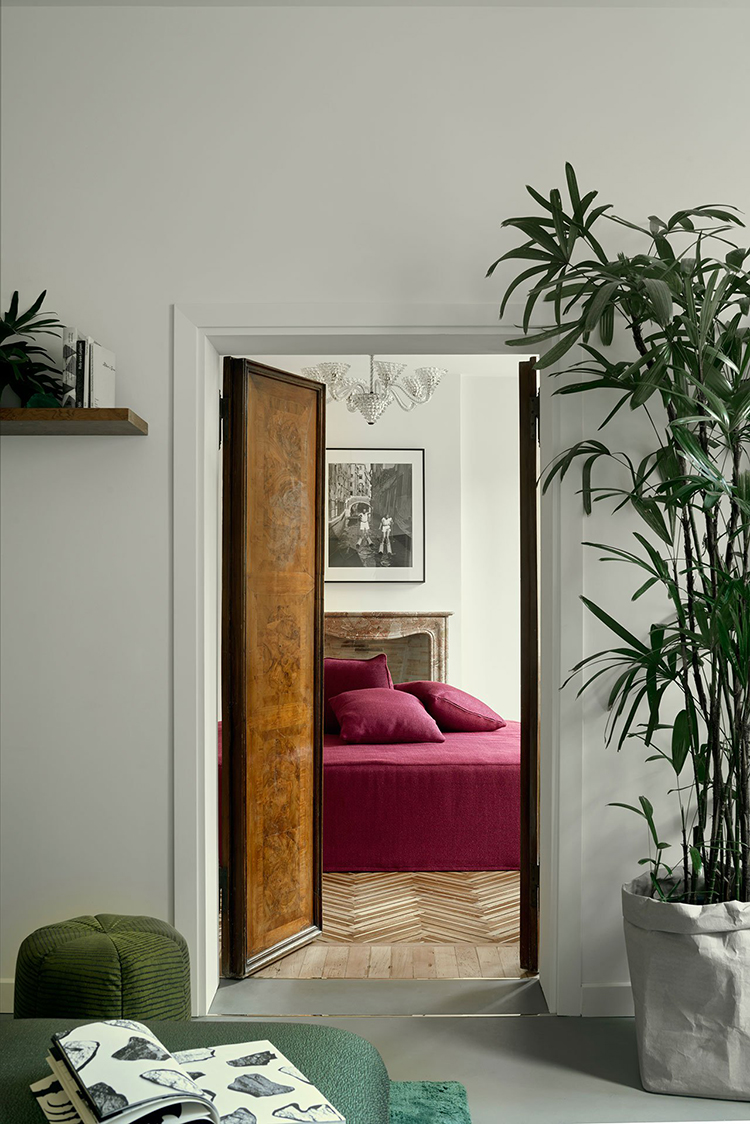 In/Out: Casa Flora Venice