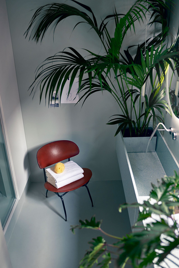 In/Out: Casa Flora Venice