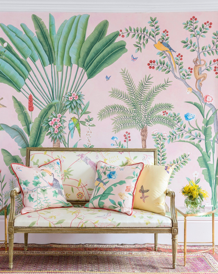In/Out: Aquazzura for de Gournay