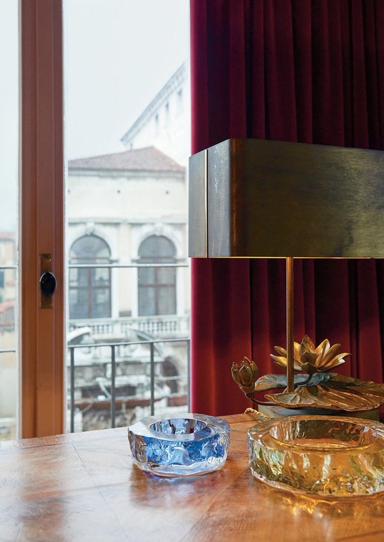 In/Out: Venice Apartment