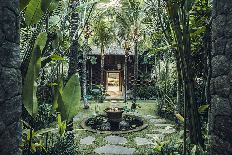 In/Out: Red Door Bali