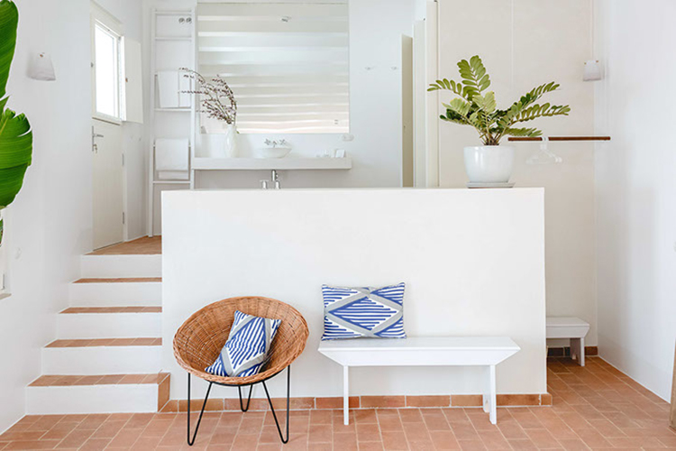 In/Out: Casa Mae