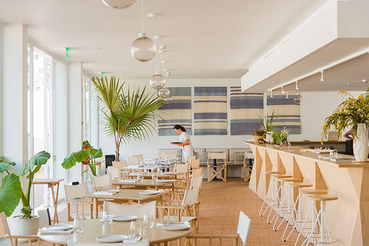 In/Out: Casa Mae
