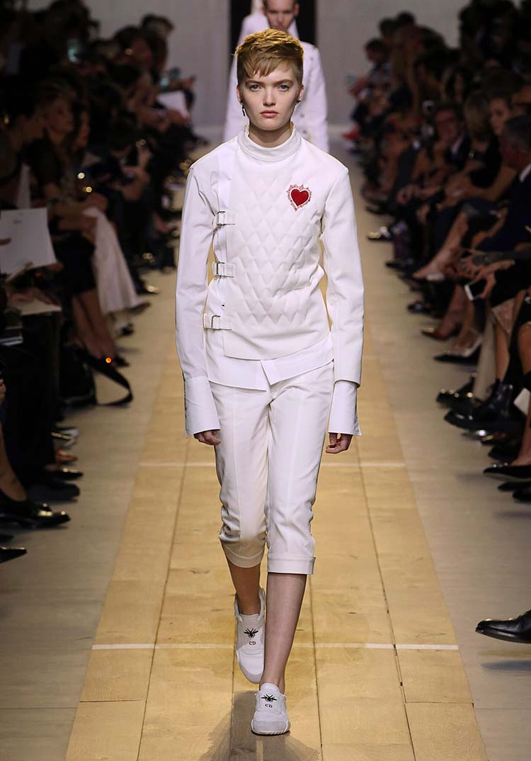In/Out:Houseofdior