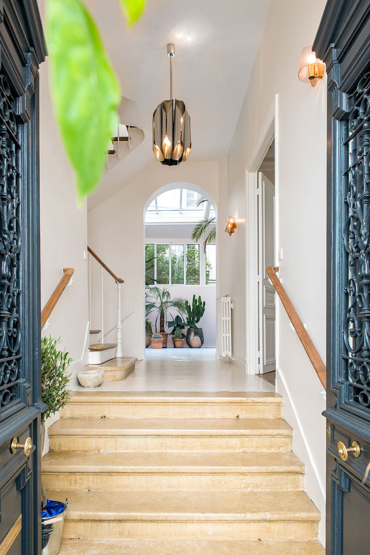 In/Out: Villa Rose