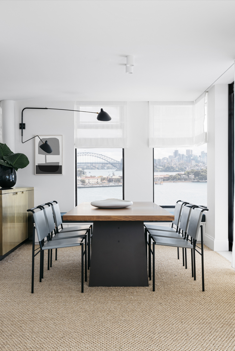 In/Out:LighthouseApartment