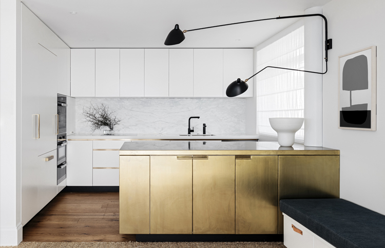 In/Out:LighthouseApartment