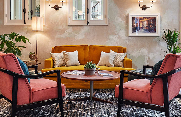 In/Out:HoxtonHotel