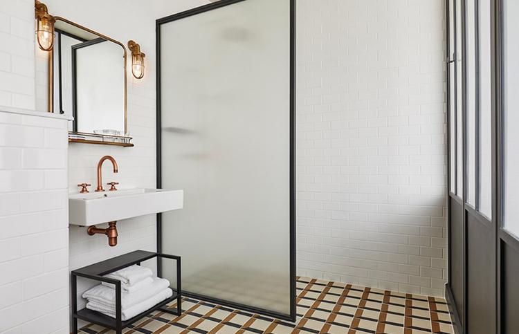 In/Out:HoxtonHotel
