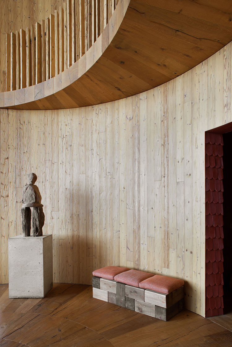 In/Out:Andermatt