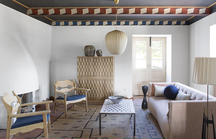 In/Out: Hotel Quinta Da Corte