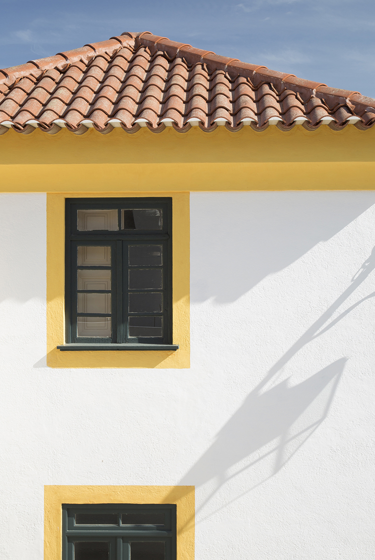 In/Out: Hotel Quinta Da Corte