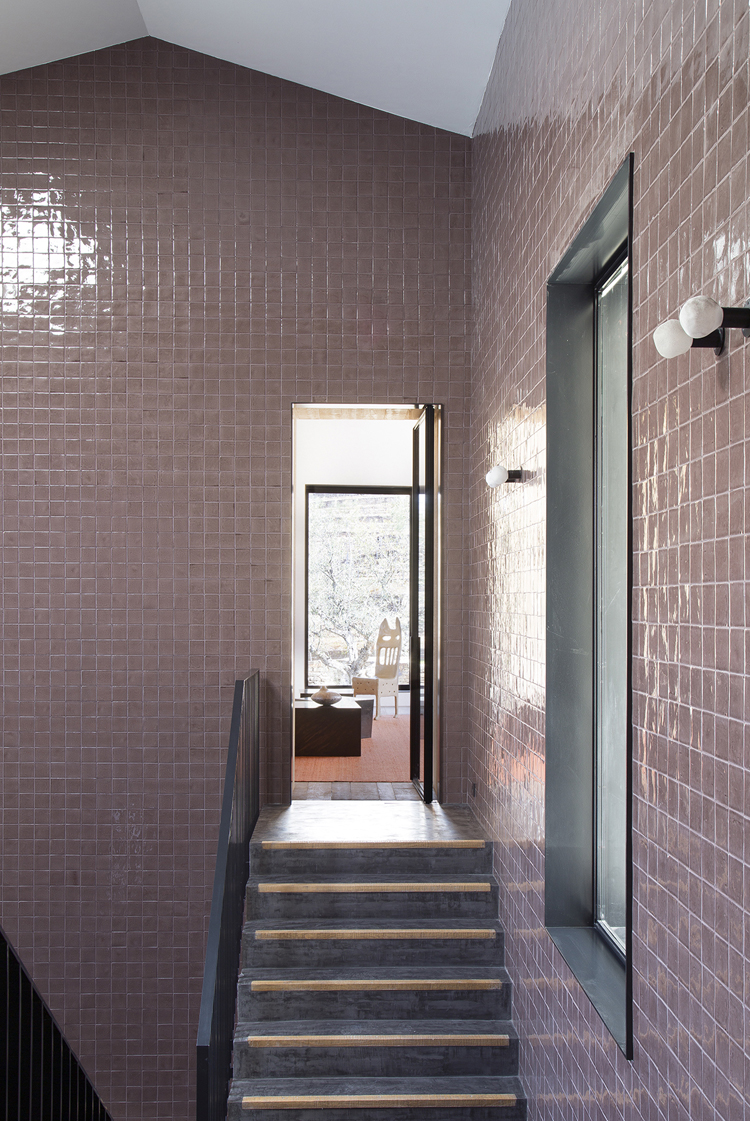In/Out: Hotel Quinta Da Corte